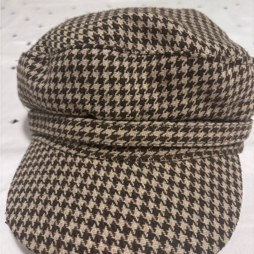 Brown Black newsboy cap